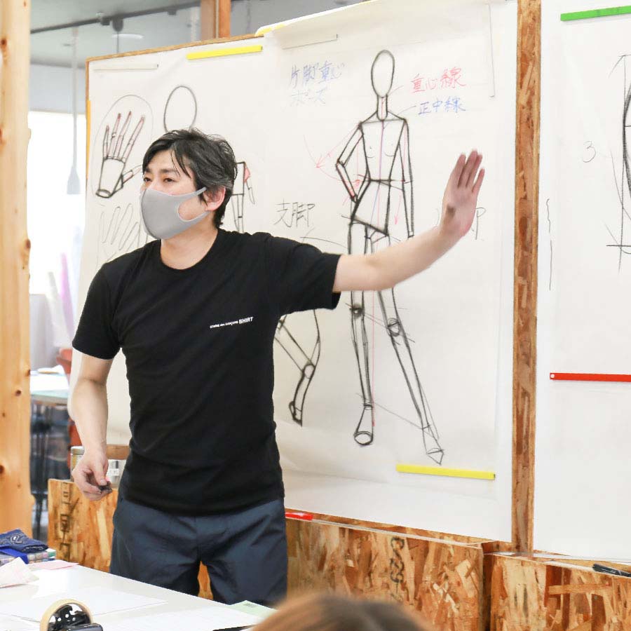 ファッションイラストレーター水野さんの特別講義が行われました！