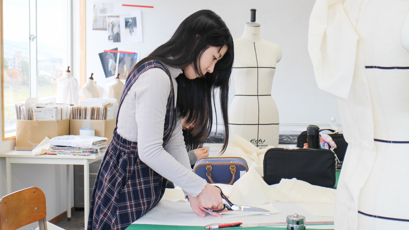 ファッションブランド「divka」特別講義を開催！