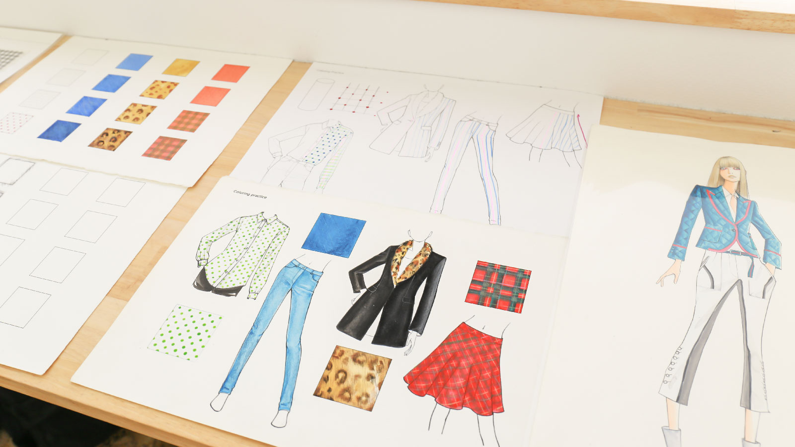 ファッションイラストレーター水野さんの特別講義が行われました！