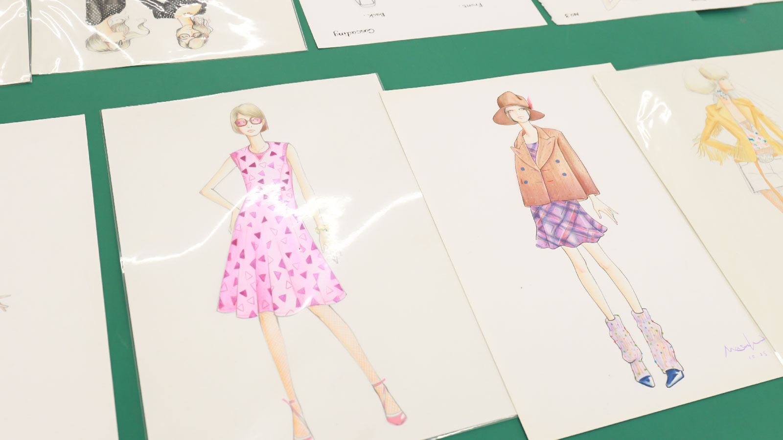 ファッションイラストレーター水野さんの特別講義が行われました！