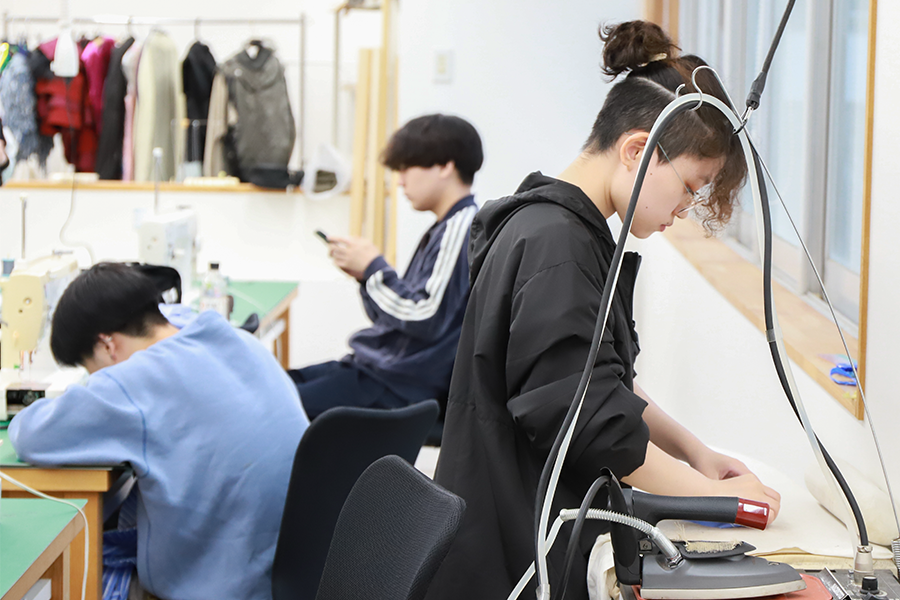 金沢文化服装学院BFR2025